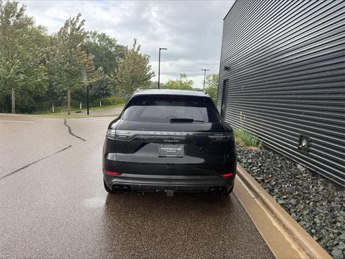 2023 Porsche Cayenne AWD