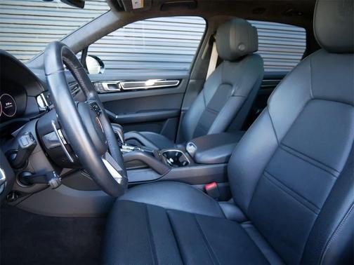 2023 Porsche Cayenne AWD