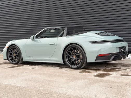 2026 Porsche 911 Carrera GTS