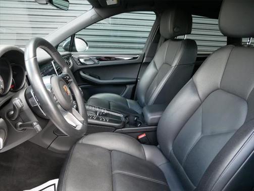 2019 Porsche Macan Base