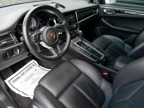 2019 Porsche Macan Base