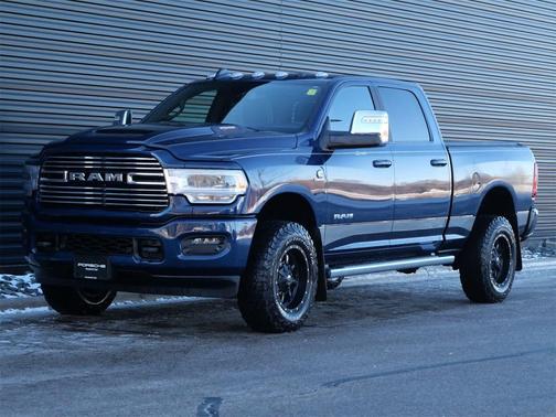 2023 RAM 2500 Laramie Crew Cab 4x4 6'4' Box