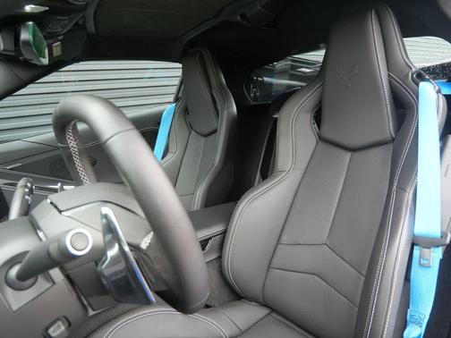 2023 Chevrolet Corvette Stingray w/1LT