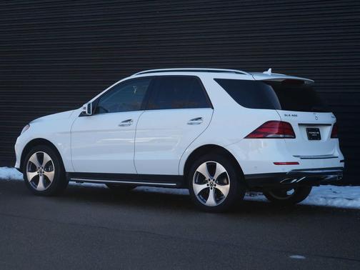 Polar White 2019 Mercedes-Benz GLE 400 Base 4MATIC