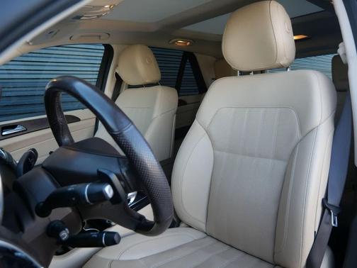 Polar White 2019 Mercedes-Benz GLE 400 Base 4MATIC