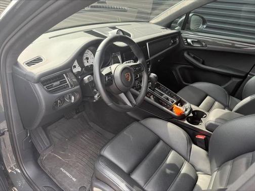 2023 Porsche Macan GTS