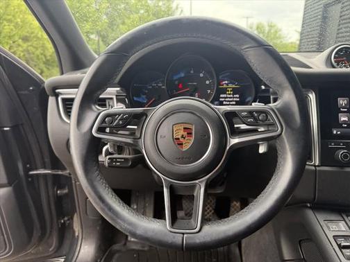 2018 Porsche Macan Base