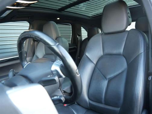 2014 Porsche Cayenne Cayenne