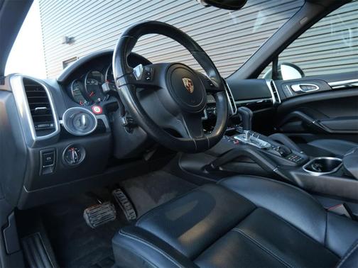 2014 Porsche Cayenne Cayenne