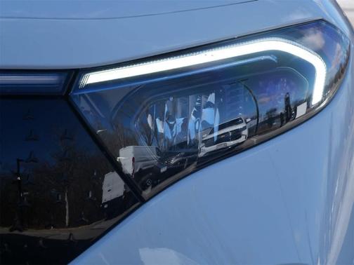 2025 Mercedes-Benz EQB 300 4MATIC