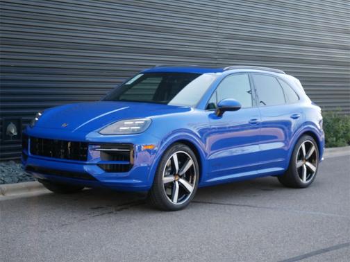 2025 Porsche Cayenne GTS