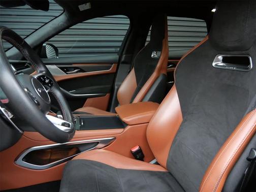 2022 Jaguar F-PACE SVR P550 AWD Automatic