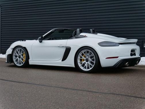 2025 Porsche 718 Spyder RS