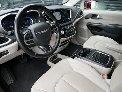 2021 Chrysler Pacifica Hybrid Touring L