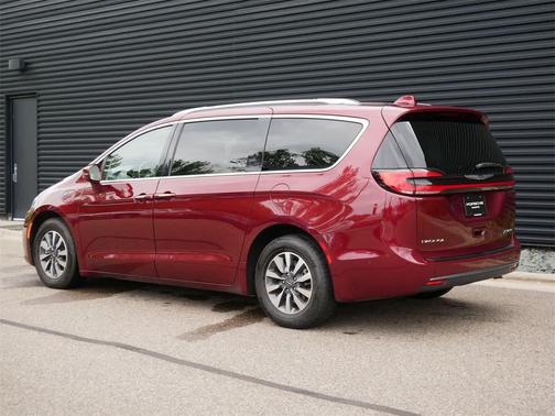2021 Chrysler Pacifica Hybrid Touring L
