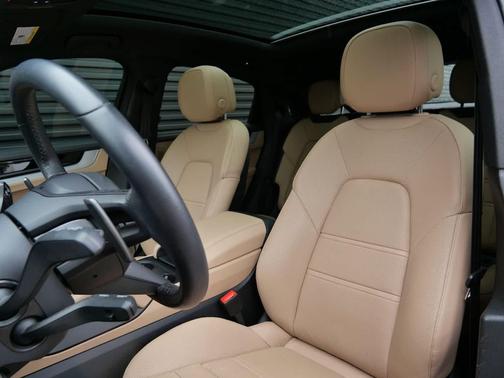 Chromite Black Metallic 2024 Porsche Cayenne Cayenne