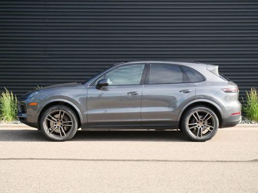 Gray 2023 Porsche Cayenne Cayenne