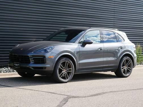 Gray 2023 Porsche Cayenne Cayenne
