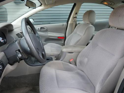 2004 Dodge Intrepid SE