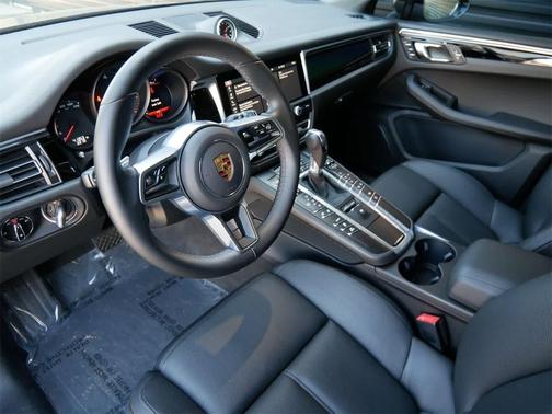 2021 Porsche Macan 