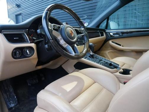 2018 Porsche Macan S