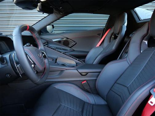 2025 Chevrolet Corvette Stingray w/3LT