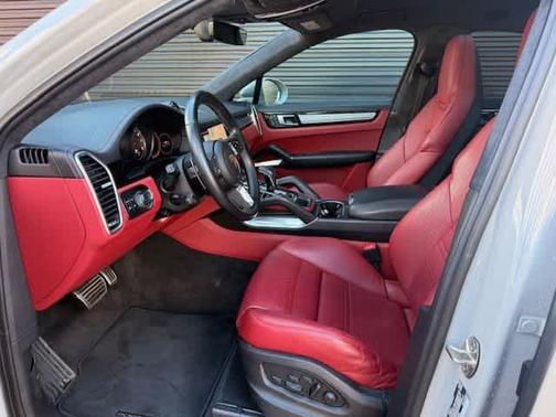 2022 Porsche Cayenne Turbo