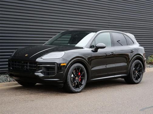 2026 Porsche Cayenne GTS