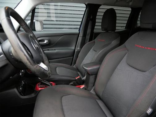 2016 Jeep Renegade Trailhawk