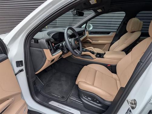 2025 Porsche Cayenne Cayenne
