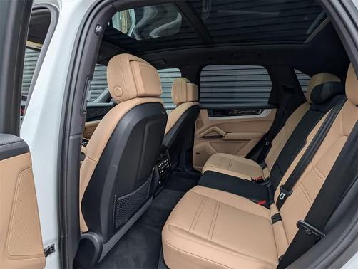 2025 Porsche Cayenne Cayenne
