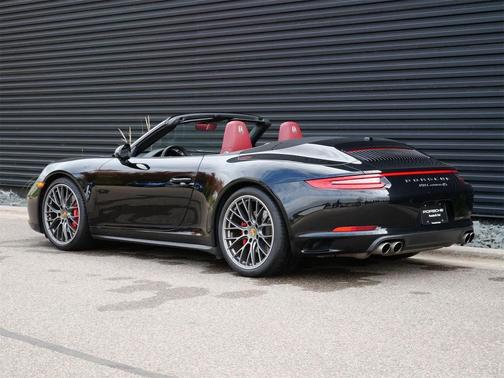 2017 Porsche 911 Carrera 4S Cabriolet