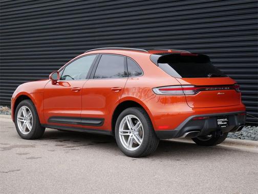 2024 Porsche Macan T