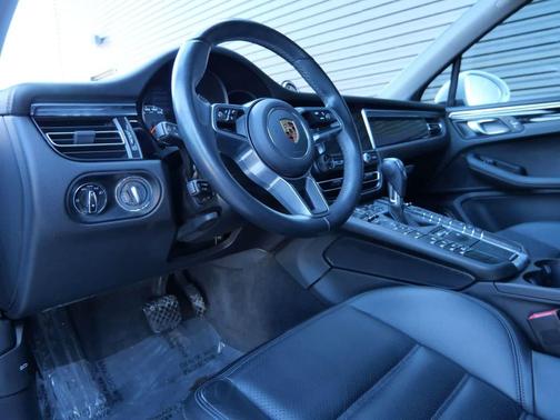 White 2021 Porsche Macan GTS