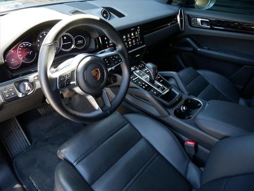 2022 Porsche Cayenne E-Hybrid S