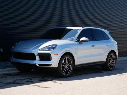 2022 Porsche Cayenne E-Hybrid S
