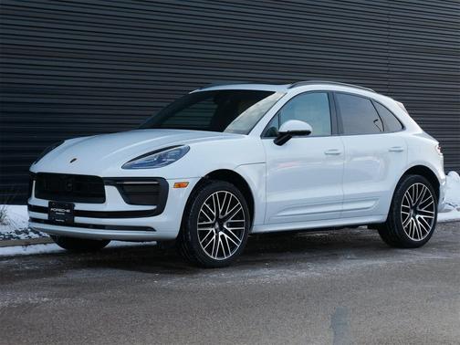 2025 Porsche Macan AWD
