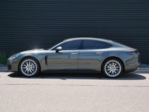 Green 2022 Porsche Panamera 4