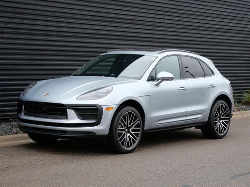 2026 Porsche Macan AWD