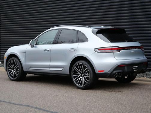 2026 Porsche Macan AWD