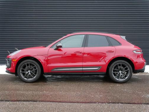 2023 Porsche Macan T
