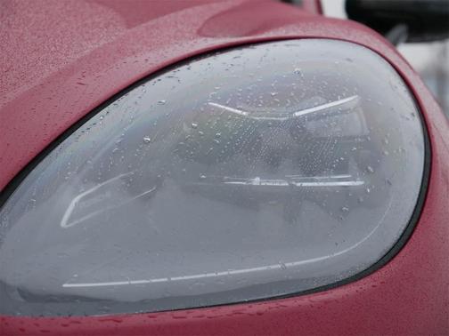 2023 Porsche Macan T