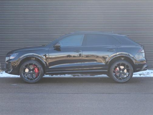 2025 Audi RS Q8 4.0T