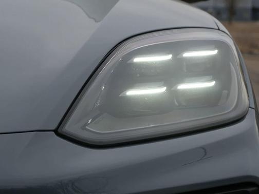 Arctic Grey 2026 Porsche Cayenne Cayenne