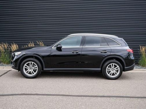 Black 2023 Mercedes-Benz GLC 300 4MATIC