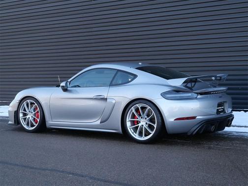 2021 Porsche 718 Cayman GT4