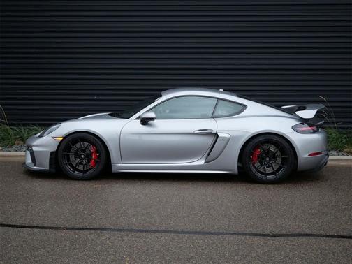 2021 Porsche 718 Cayman GT4