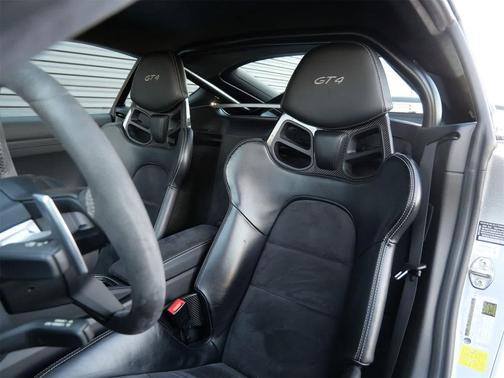2021 Porsche 718 Cayman GT4