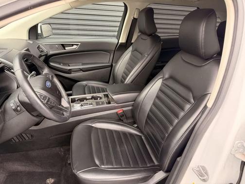 Oxford White 2023 Ford Edge SEL