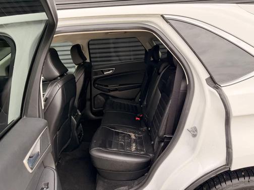 Oxford White 2023 Ford Edge SEL